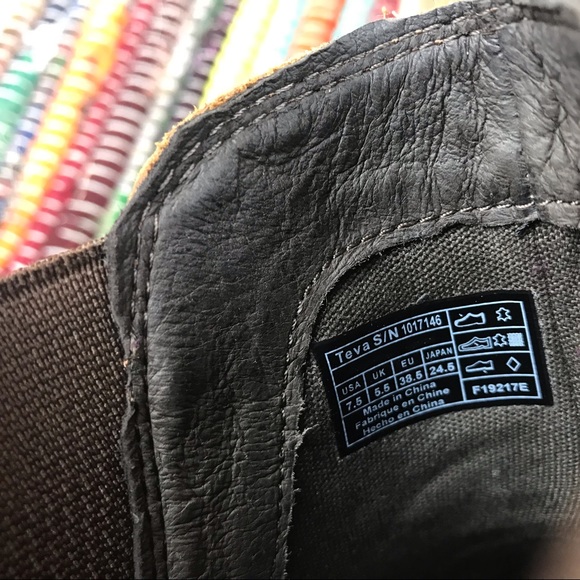 Teva De La Vina Chelsea Pecan Ankle Boot - Picture 8 of 8